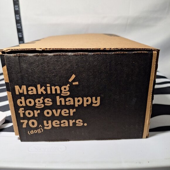 NWT Bark BarkBox Beg -n- Bag Theme with 2 toys and 3 treats - Medium Dogs - Picture 12 of 15